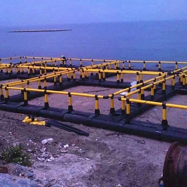 Semi Open Sea Anti Wind Fish Farming Net Cage In Green Or Yellow Color