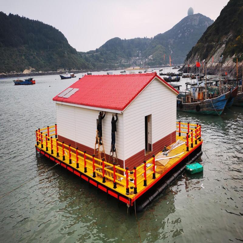 Wave Resistant Floating Water Platform For Resort & Water Villa