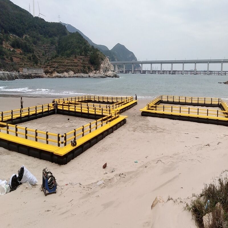 Eco Floating Platform Beside Culture Cages for Rural Water Tourism