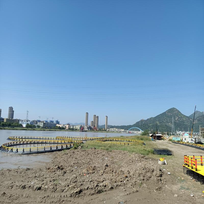 Deep Water Anti-Wave Round Aquaculture Fish Cage System