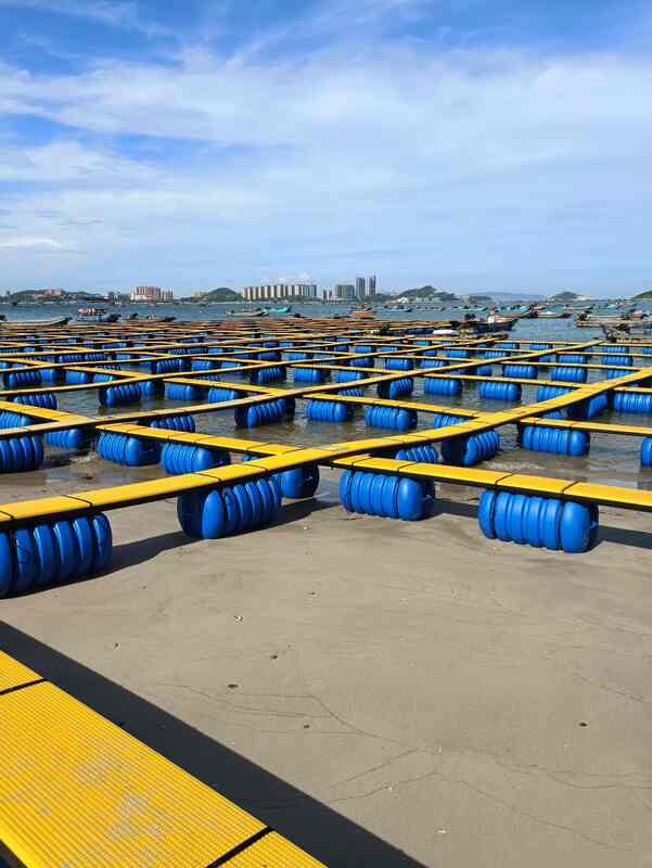 Supply HDPE fish cages for Tanzania, Kenya, Malawi, Brazil, Chile and Norway. Suitable for offshore, lakes and reservoir. Factory direct sales, complete export & customs documents.