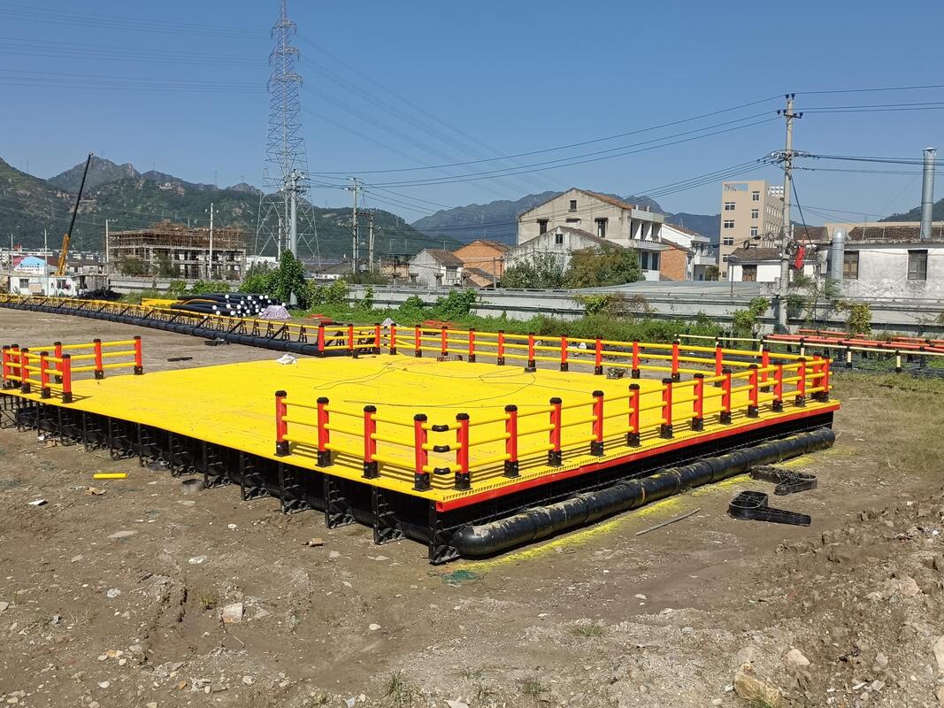 HDPE floating fish cage is designed for aquaculture and recreational fishing