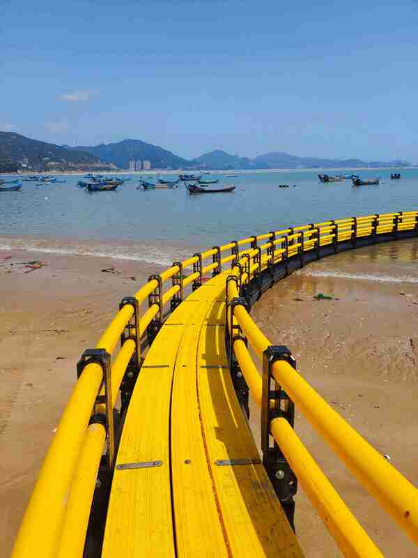 Maximize your harvest and minimize your overhead with our high-yield HDPE Fish Cages