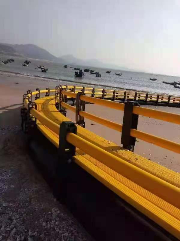 Leave old, rusty farming methods in the past. Step into tomorrow with advanced HDPE fish cage technology