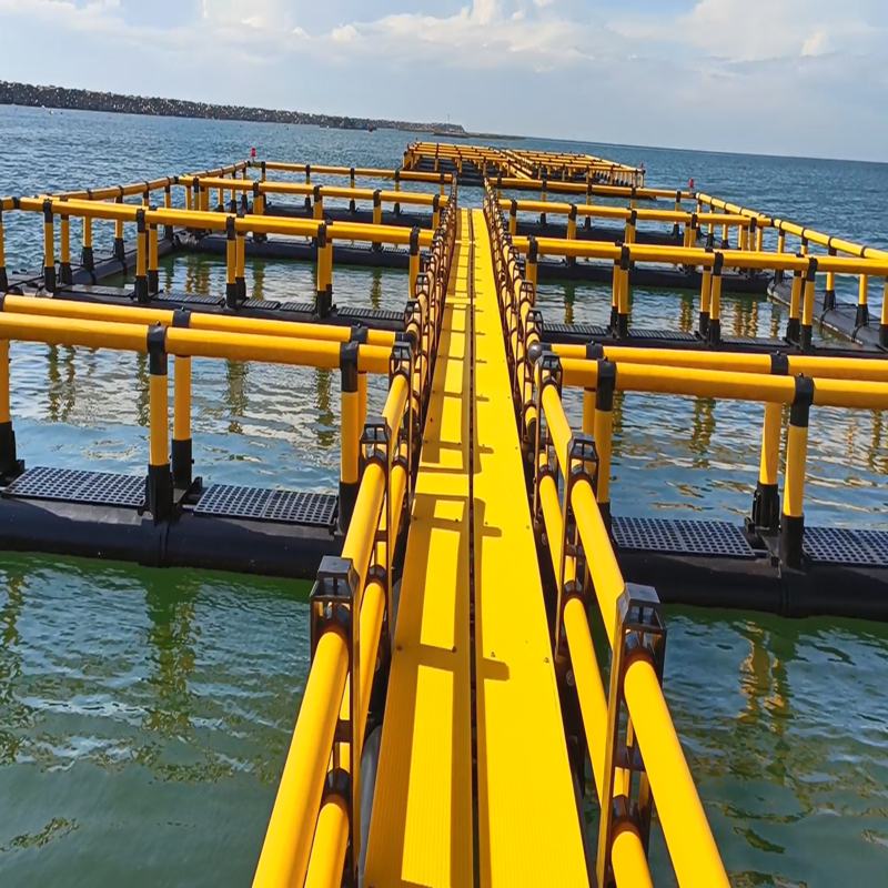 Square HDPE Recreational Fish Cage With Walking Platform, Floating Cage For Lake & Reservoir Freshwater Farming